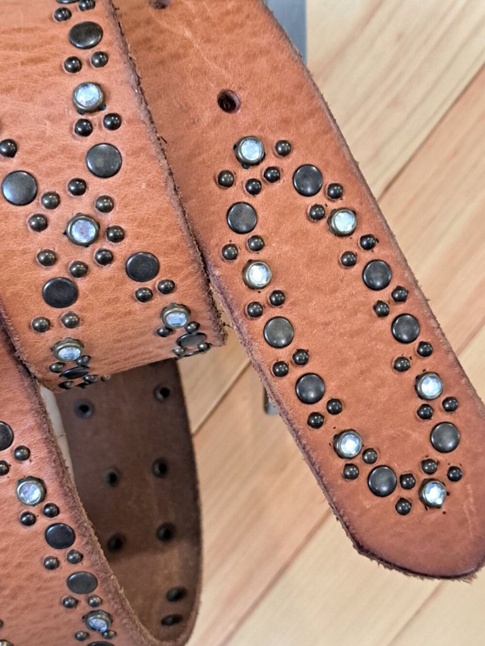Vintage American Eagle Outfitters XL Brown Leather Belt Studded & Rhinestone - Picture 2 of 11